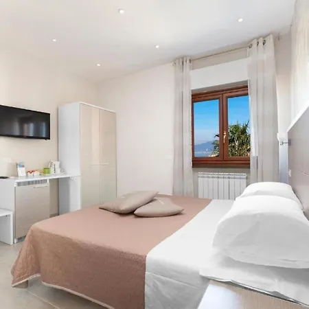 Rooms Sorrento 3* Сорренто